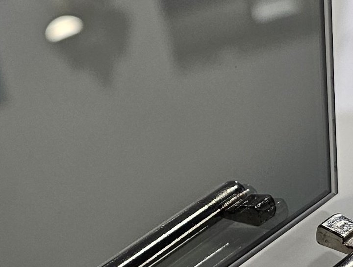 Miroir gris